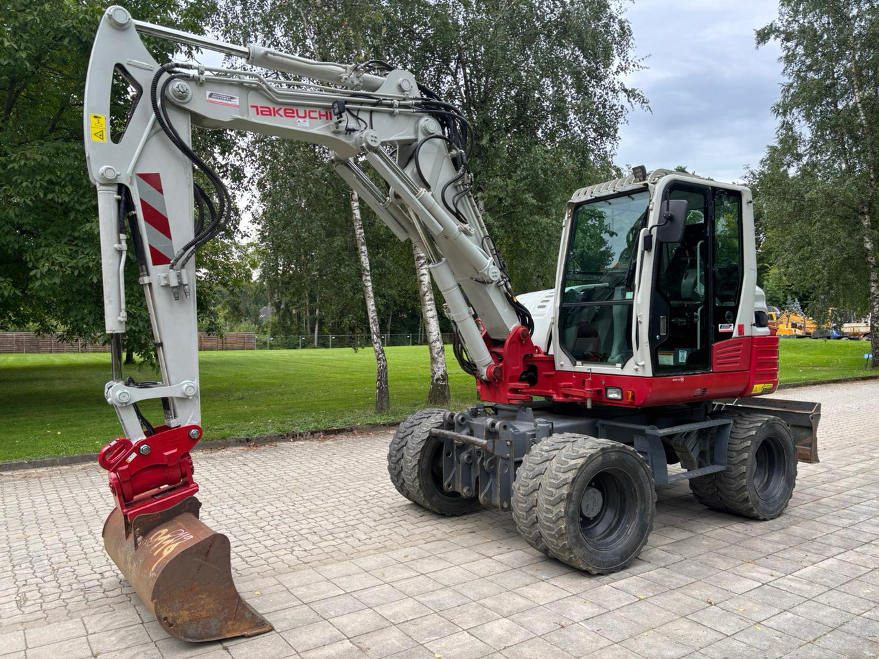 TAKEUCHI TB 295 W - Kolesové rýpadlo: obrázek 3 TAKEUCHI TB 295 W - Kolesové rýpadlo: obrázek 3
