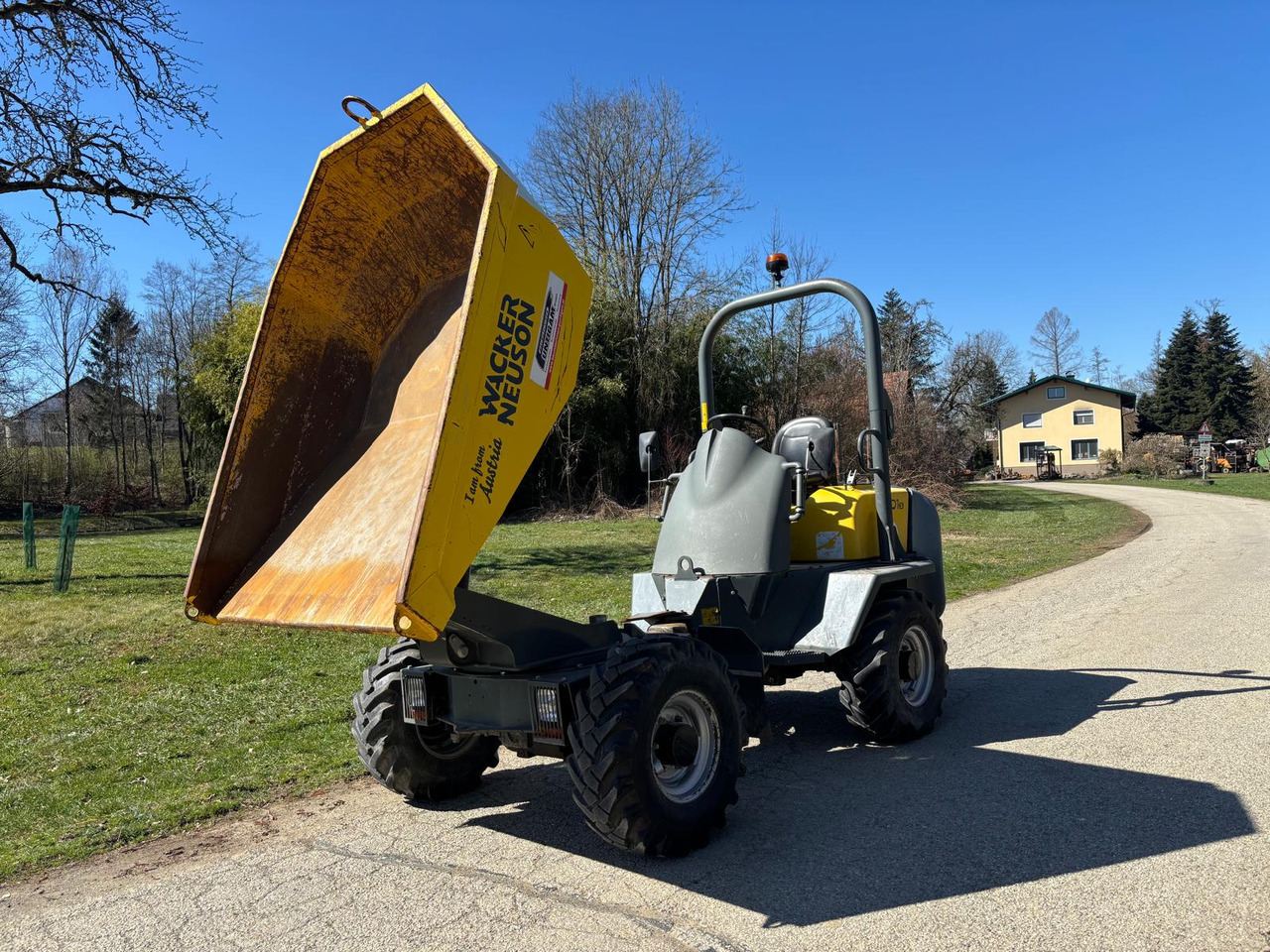 WACKER NEUSON 3001 - Mini-sklápěčka: obrázek 3 WACKER NEUSON 3001 - Mini-sklápěčka: obrázek 3