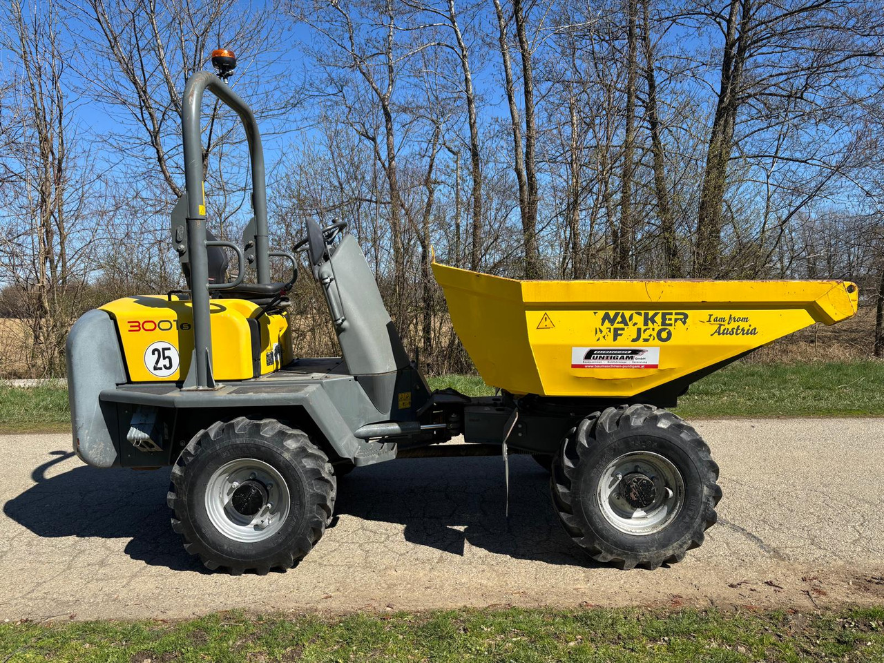WACKER NEUSON 3001 - Mini-sklápěčka: obrázek 2 WACKER NEUSON 3001 - Mini-sklápěčka: obrázek 2