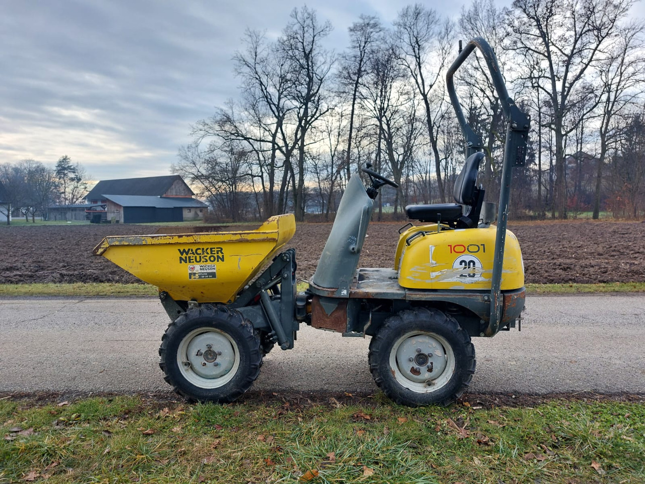 WACKER Neuson 1001 - Mini-sklápěčka: obrázek 1 WACKER Neuson 1001 - Mini-sklápěčka: obrázek 1