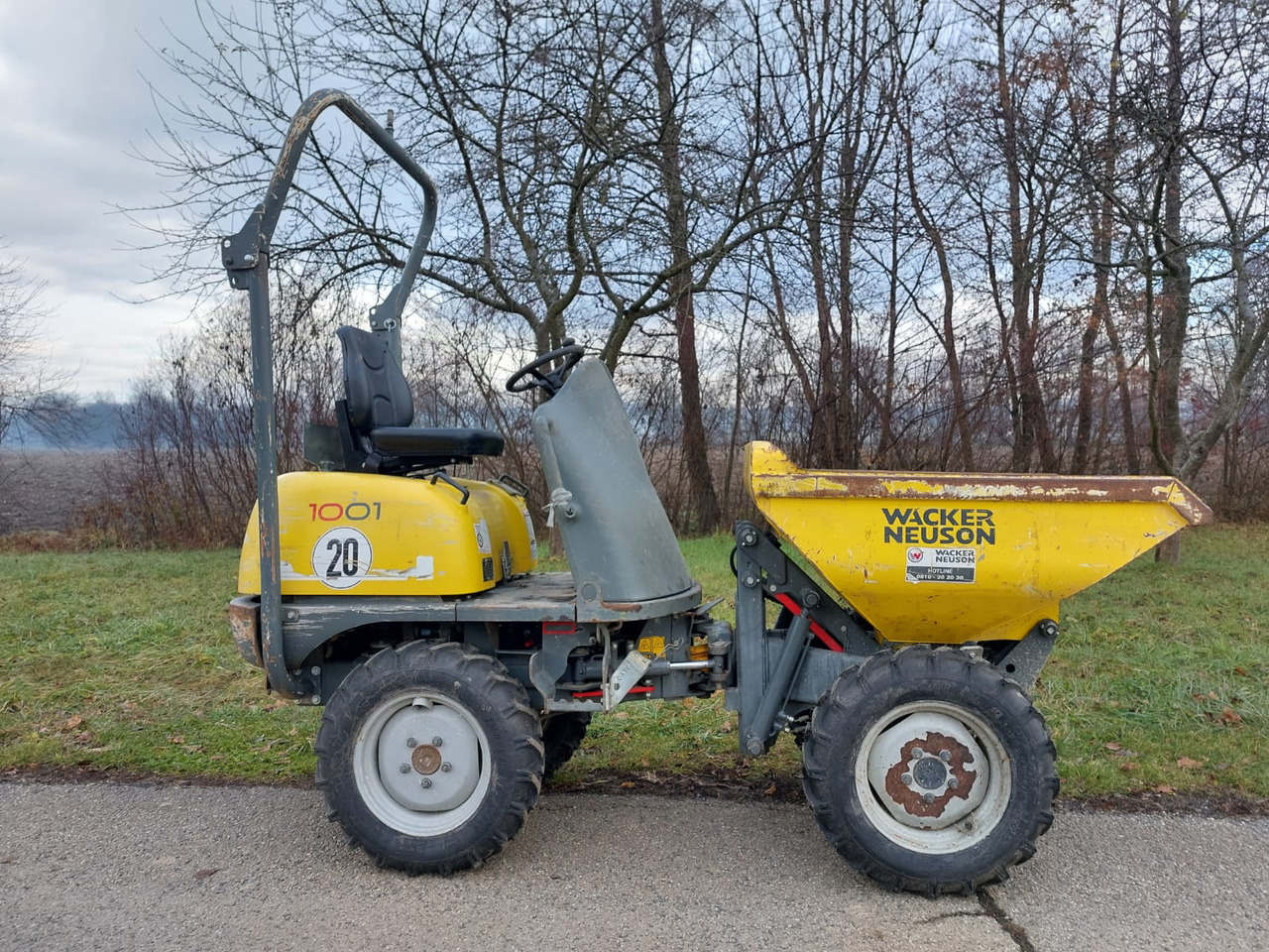 WACKER Neuson 1001 - Mini-sklápěčka: obrázek 2 WACKER Neuson 1001 - Mini-sklápěčka: obrázek 2