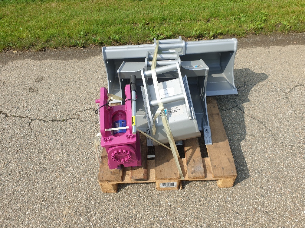 Winkelbauer Winkelbauer bucket package for 1.5t mini excavator - Lžíce na bagr pro Mini rýpadlo: obrázek 3 Winkelbauer Winkelbauer bucket package for 1.5t mini excavator - Lžíce na bagr pro Mini rýpadlo: obrázek 3