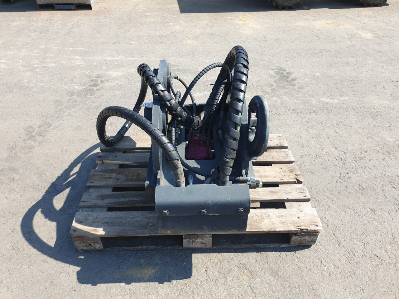 Winkelbauer XL Quick coupler - Rychloupínací pro Pásové rýpadlo: obrázek 3 Winkelbauer XL Quick coupler - Rychloupínací pro Pásové rýpadlo: obrázek 3