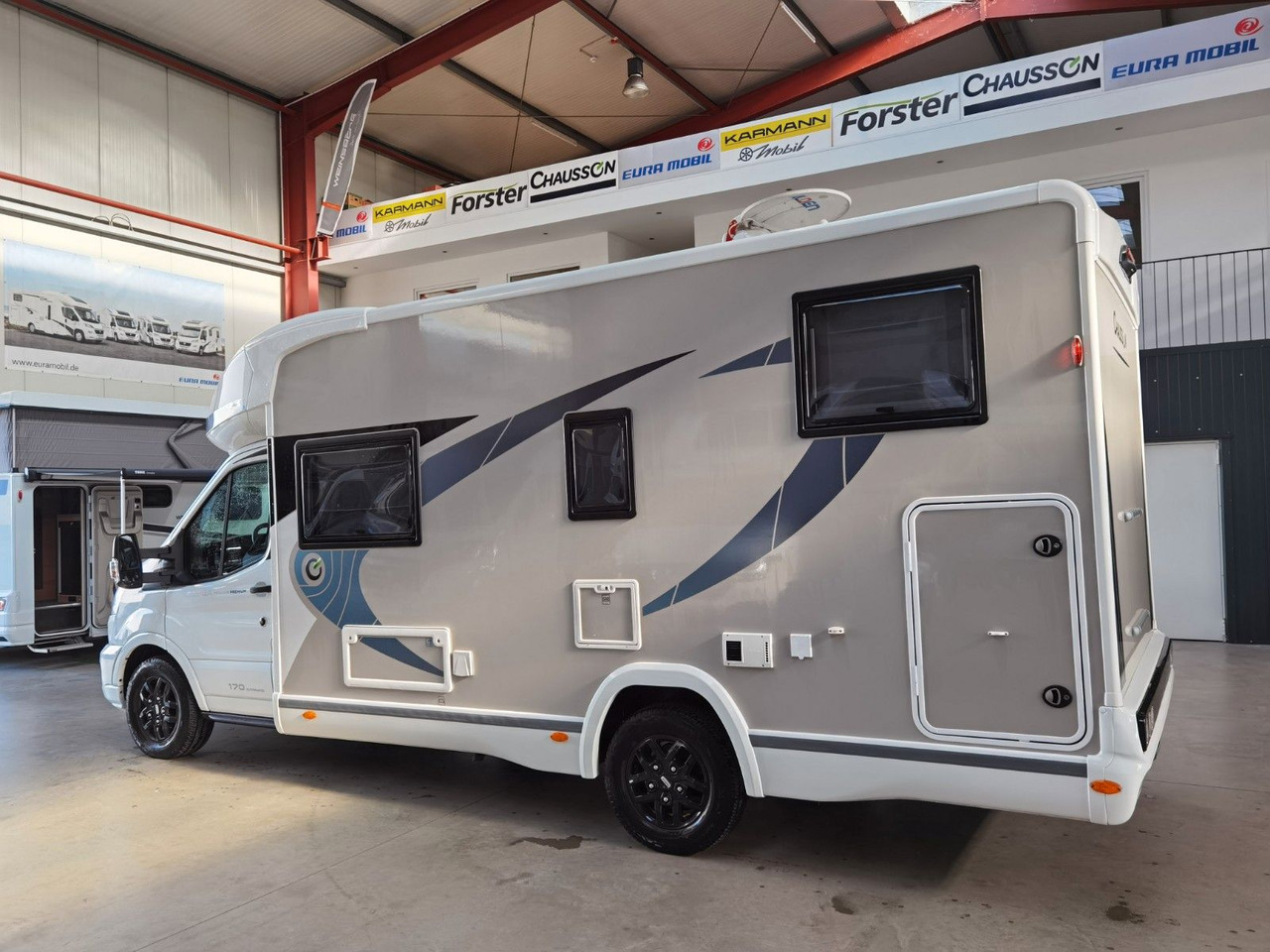 Chausson 627 GA TITANIUM / 170PS / EINZELBETTEN & HUBBETT - Polointegrovaný obytný vůz: obrázek 5 Chausson 627 GA TITANIUM / 170PS / EINZELBETTEN & HUBBETT - Polointegrovaný obytný vůz: obrázek 5