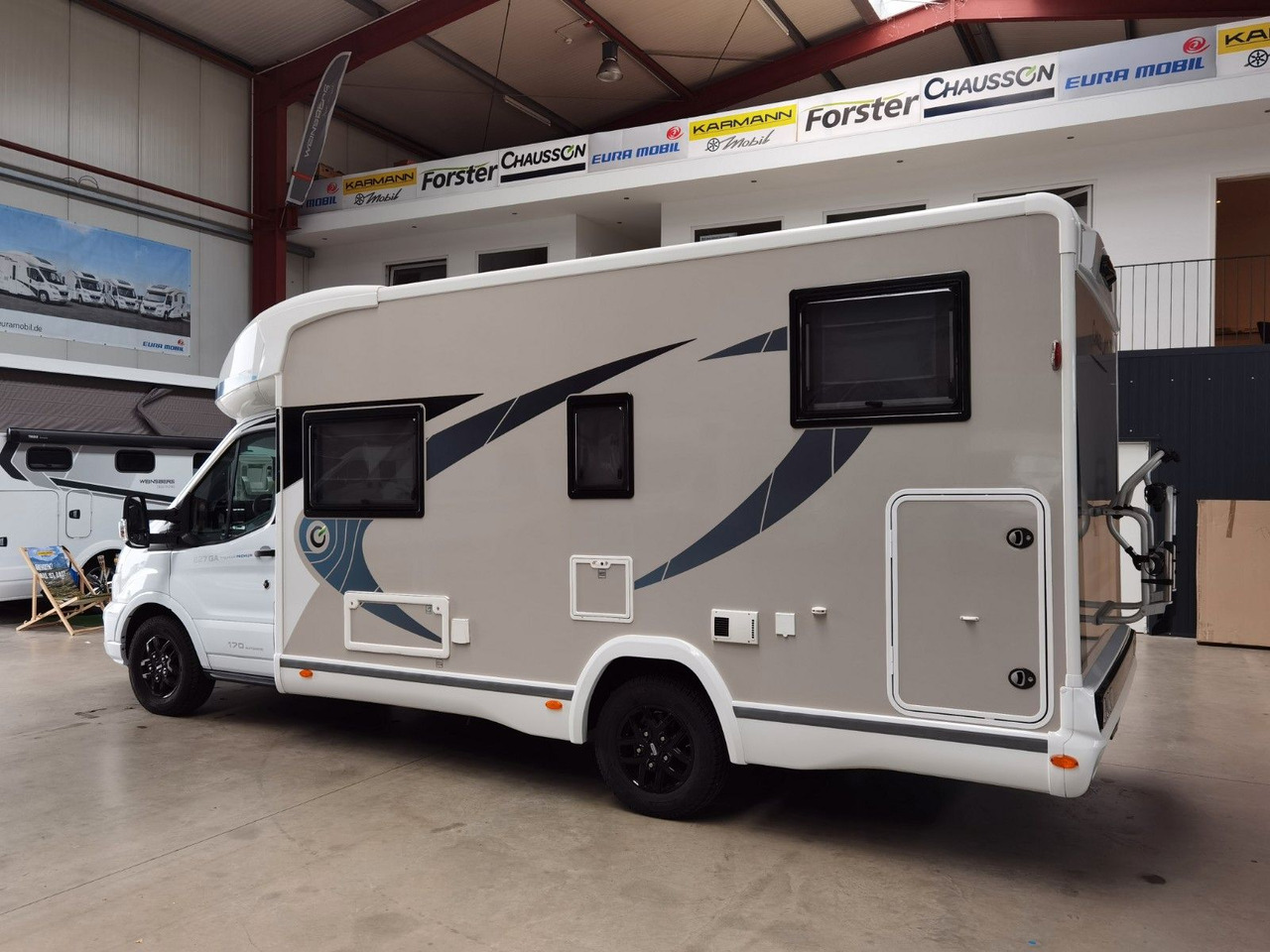 Chausson 627 GA TITANIUM -PREMIUM /EINZELBETTEN & HUBBETT - Polointegrovaný obytný vůz: obrázek 5 Chausson 627 GA TITANIUM -PREMIUM /EINZELBETTEN & HUBBETT - Polointegrovaný obytný vůz: obrázek 5