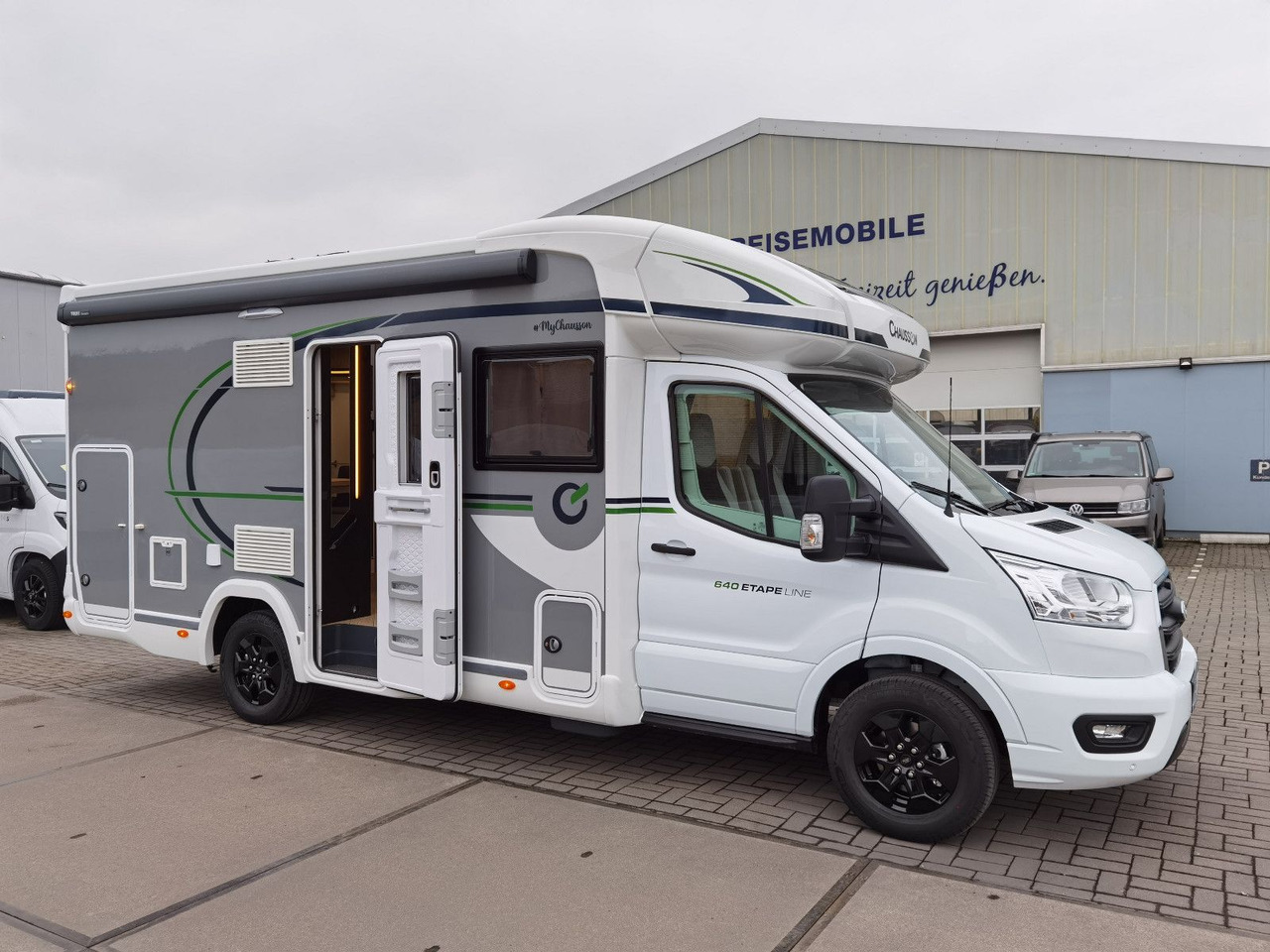 Chausson 640 ETAPE LINE /-2025- / XXL - HUBBETT & RAUMBAD - Polointegrovaný obytný vůz: obrázek 4 Chausson 640 ETAPE LINE /-2025- / XXL - HUBBETT & RAUMBAD - Polointegrovaný obytný vůz: obrázek 4