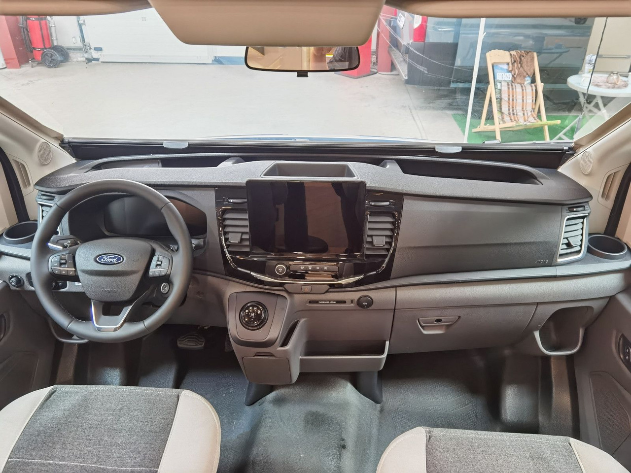 Chausson 640 TITANIUM / -2026- / 165PS-8G. / XXL- HUBBETT - Polointegrovaný obytný vůz: obrázek 5 Chausson 640 TITANIUM / -2026- / 165PS-8G. / XXL- HUBBETT - Polointegrovaný obytný vůz: obrázek 5