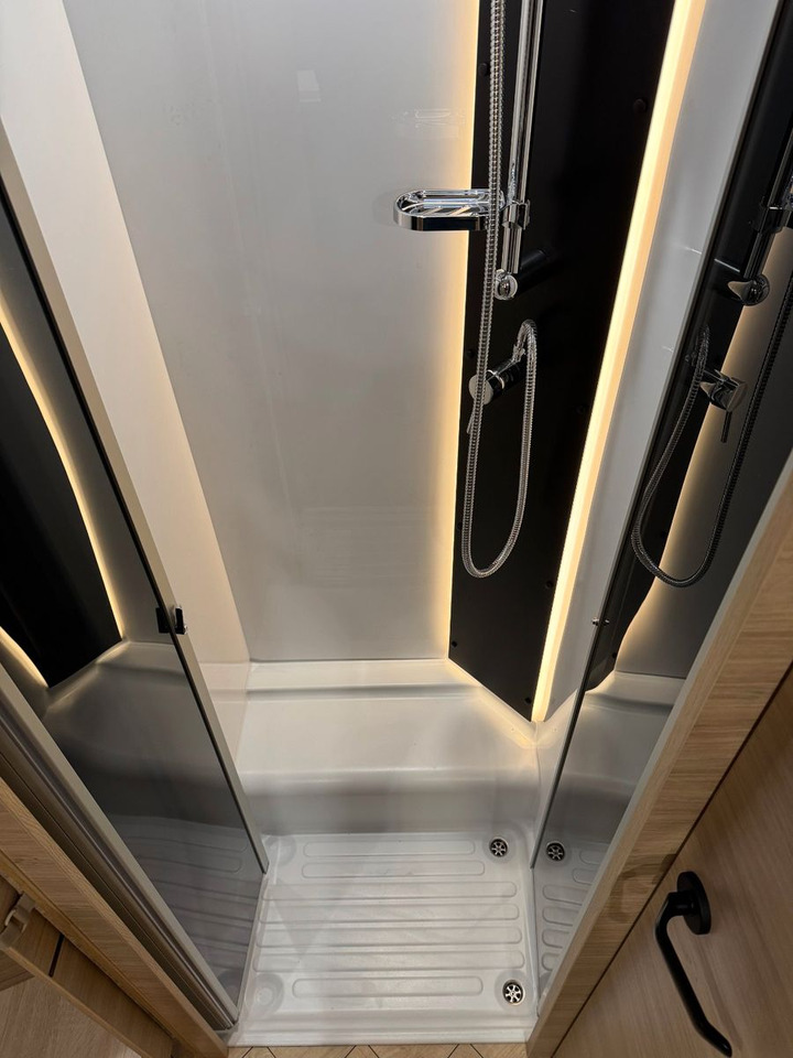 Chausson 797 TITANIUM / - 2026 - / 4.1T. / EINZELBETTEN leasing Chausson 797 TITANIUM / - 2026 - / 4.1T. / EINZELBETTEN: obrázek 24