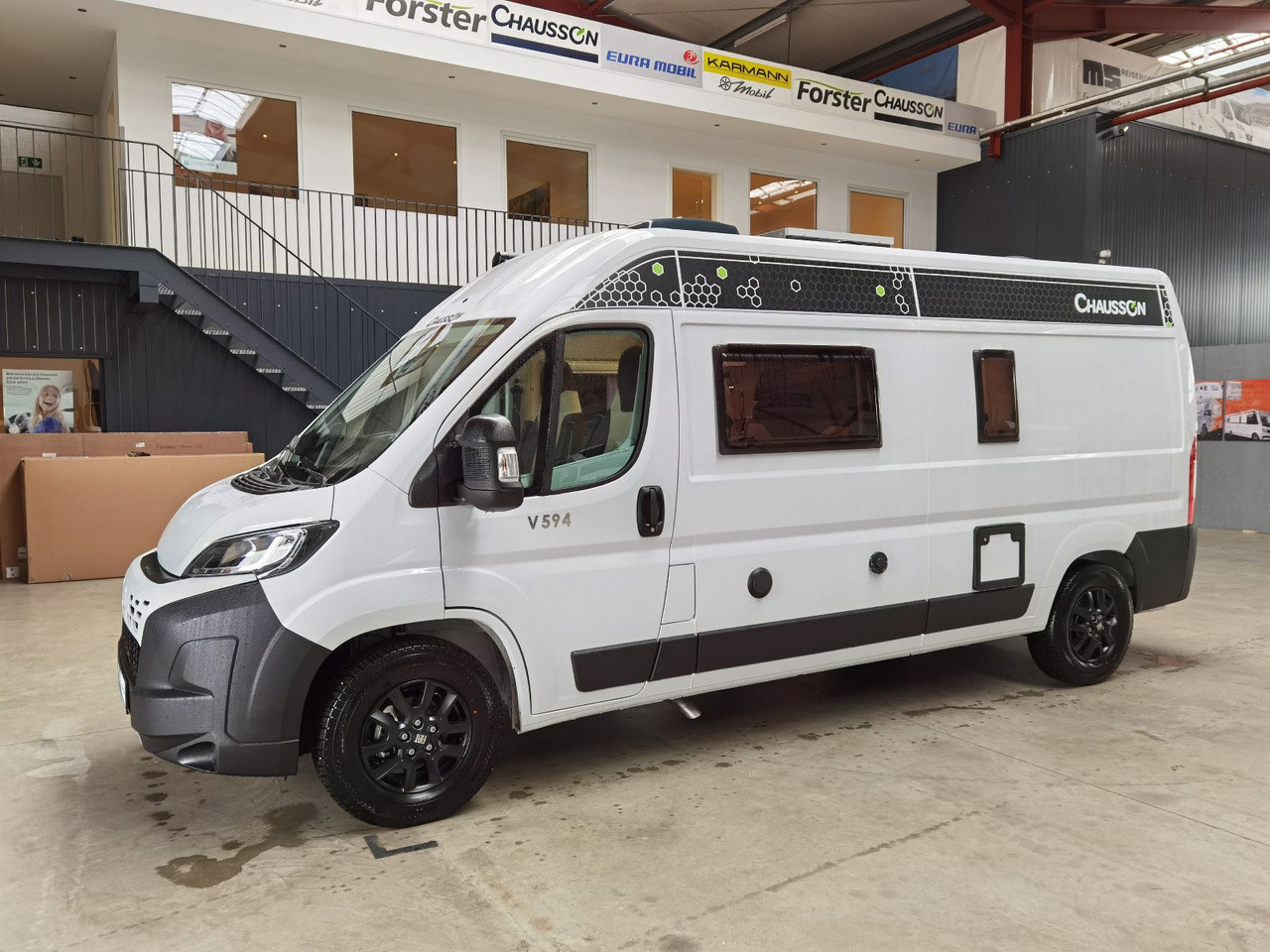 Chausson V594 FIRST LINE / -2025- /140PS/ ZUBEHÖR - PAKET - Obytná dodávka: obrázek 5 Chausson V594 FIRST LINE / -2025- /140PS/ ZUBEHÖR - PAKET - Obytná dodávka: obrázek 5