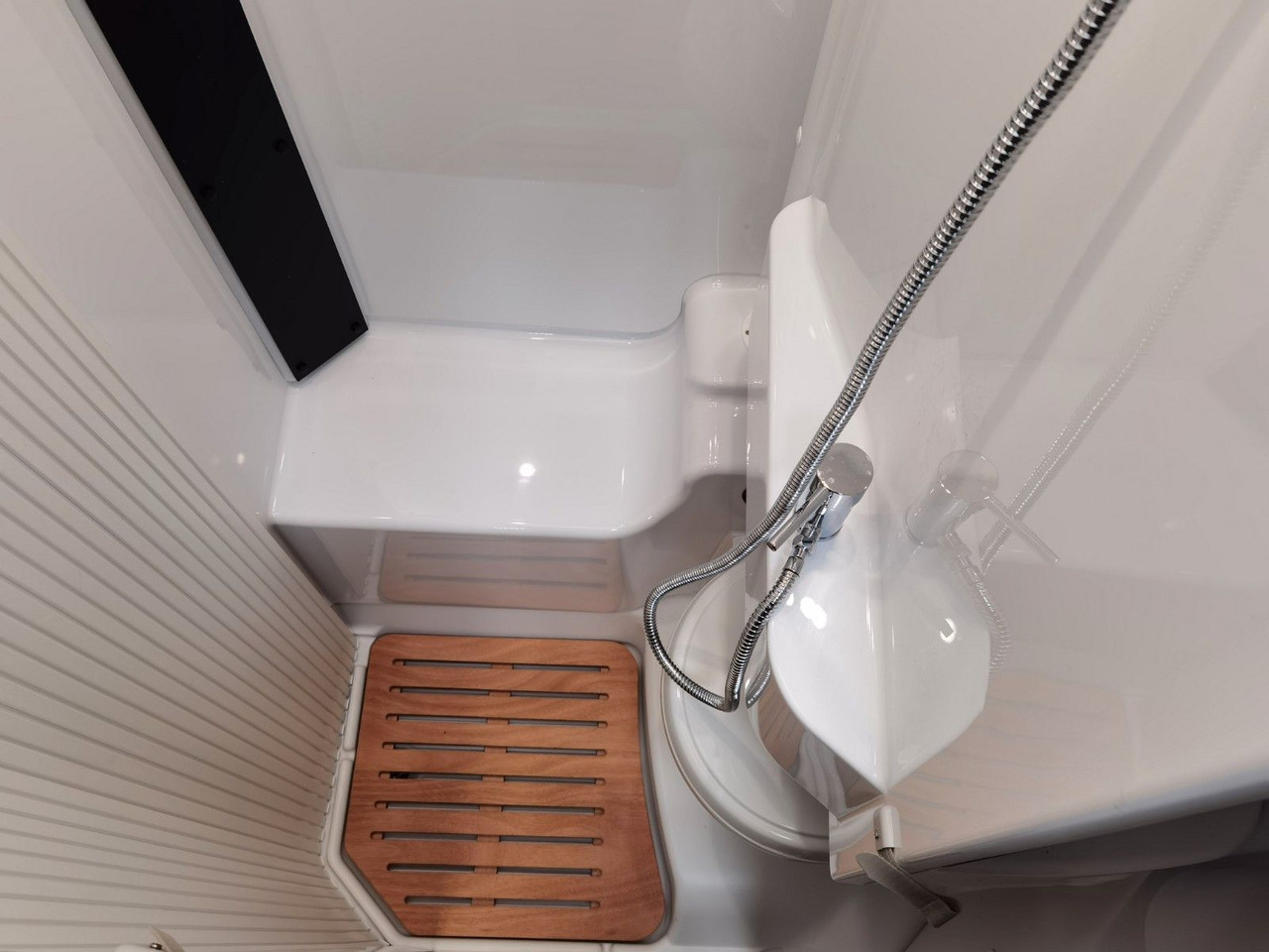 Polointegrovaný obytný vůz Chausson X 650 EXCLUSIVE LINE / - 2025 - / XXL - HUBBETT: obrázek 21