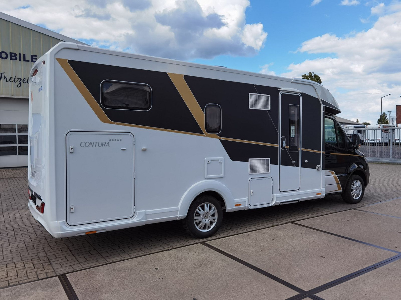 Eura Mobil CONTURA 766 EB /LUMINARY PAKET / EINZELBETTEN - Polointegrovaný obytný vůz: obrázek 4 Eura Mobil CONTURA 766 EB /LUMINARY PAKET / EINZELBETTEN - Polointegrovaný obytný vůz: obrázek 4