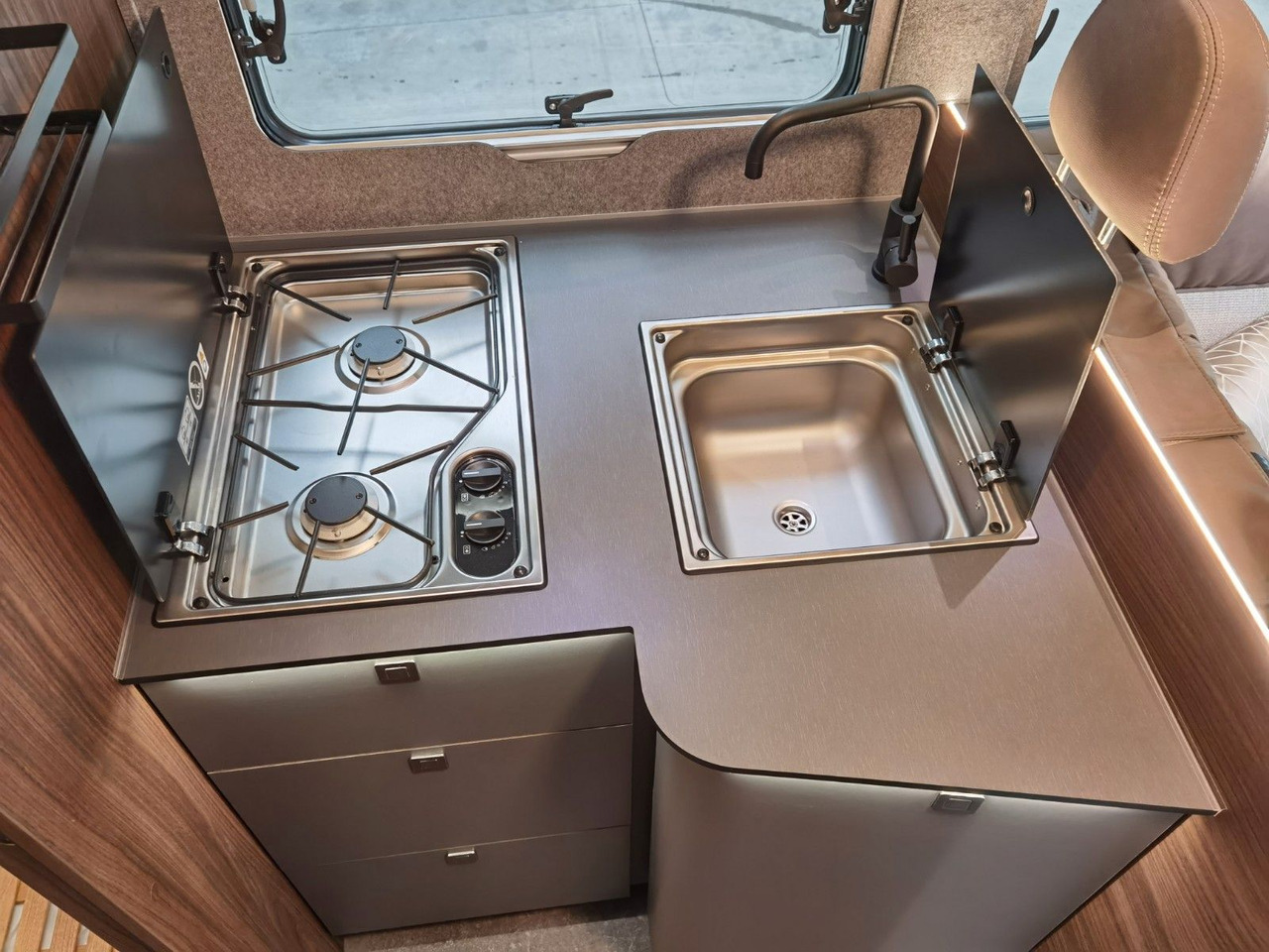 Integrovaný obytný vůz Eura Mobil INTEGRA LINE 720 EB /-2026- /8G-180PS/PLUS-PAKET: obrázek 18