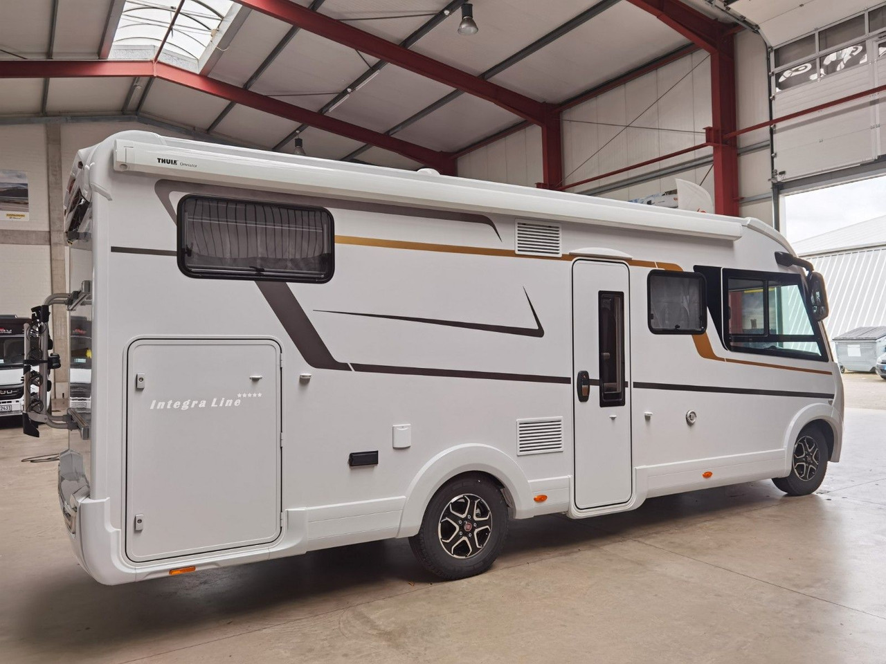 Eura Mobil INTEGRA LINE 720 EF /180PS-9G MAXI/ EINZELBETTEN - Integrovaný obytný vůz: obrázek 4 Eura Mobil INTEGRA LINE 720 EF /180PS-9G MAXI/ EINZELBETTEN - Integrovaný obytný vůz: obrázek 4