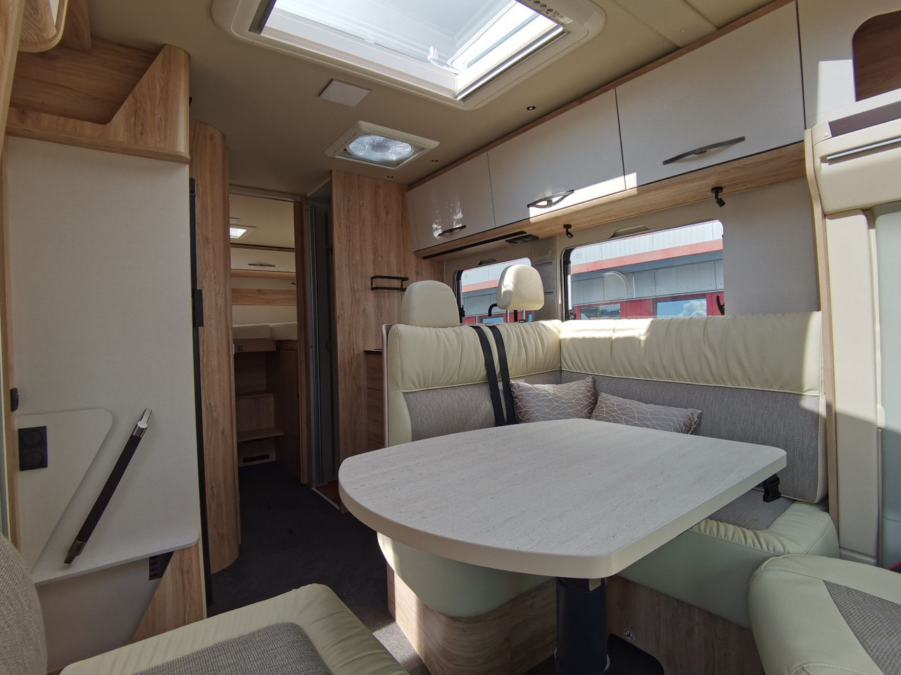 Polointegrovaný obytný vůz Eura Mobil PROFILA T 720 EB /-2026-/ EINZELBETTEN & RAUMBAD: obrázek 13