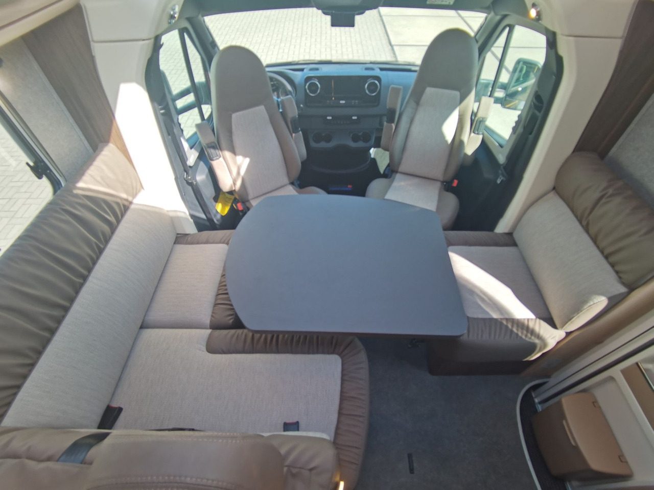 Polointegrovaný obytný vůz Eura Mobil PROFILA T 726 EB - MODELL 2025 -MONDIAL PLUS & S: obrázek 14