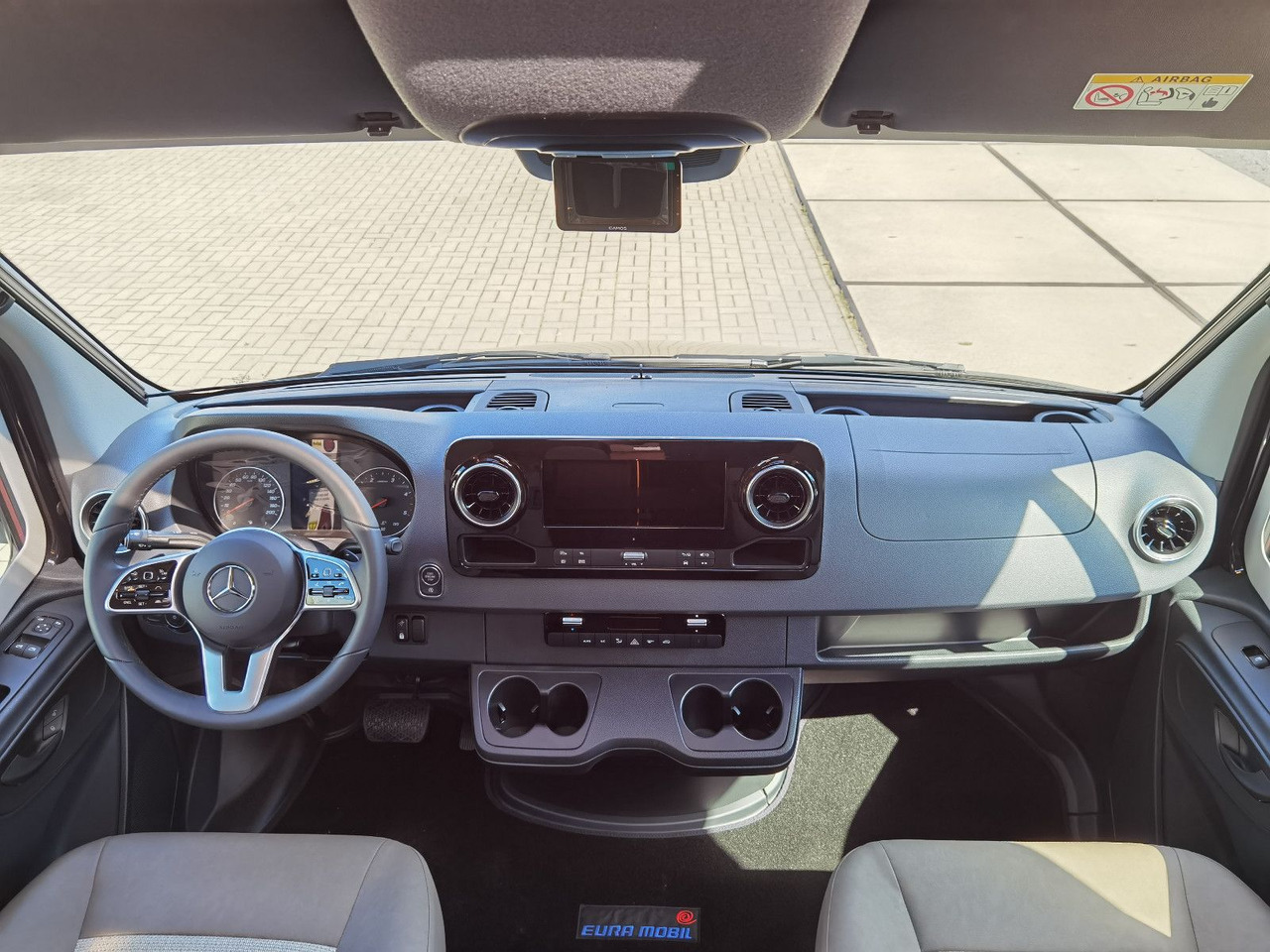 Polointegrovaný obytný vůz Eura Mobil PROFILA T 726 EB - MODELL 2025 -MONDIAL PLUS & S: obrázek 12