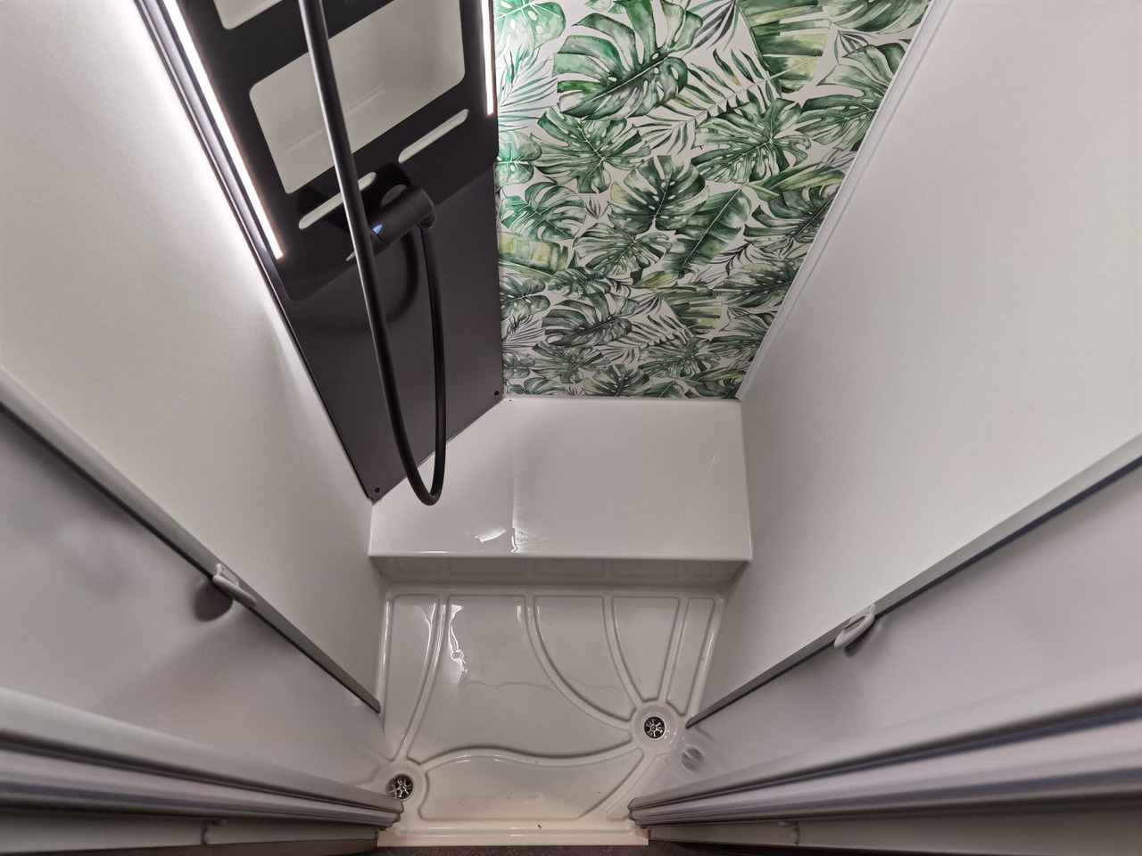 Eura Mobil PROFILA T 726 EF /-2025-/ MONDIAL PLUS & S-PAKET leasing Eura Mobil PROFILA T 726 EF /-2025-/ MONDIAL PLUS & S-PAKET: obrázek 25