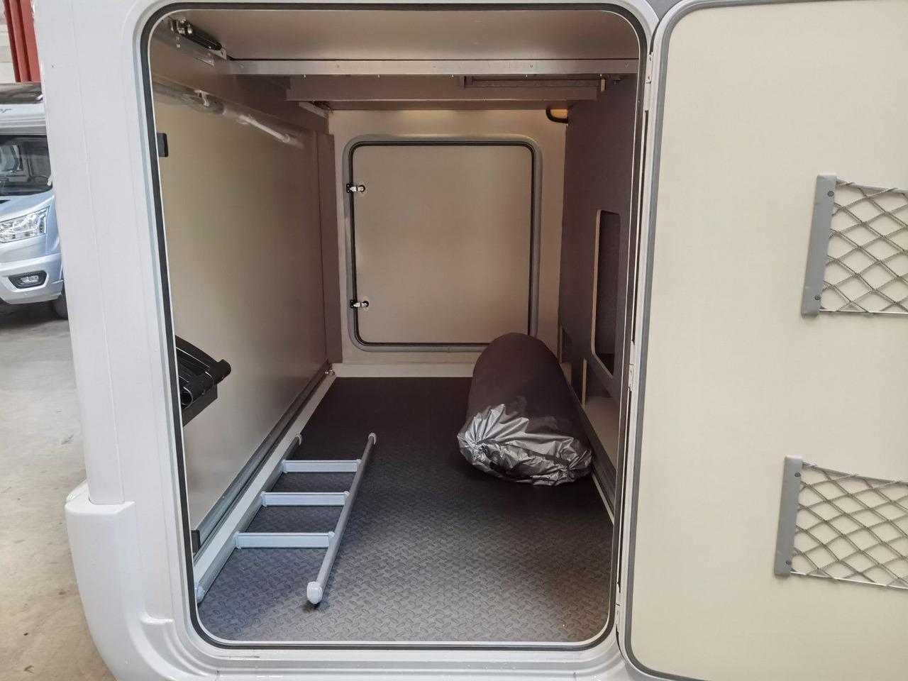 Eura Mobil PROFILA T 726 EF /-2025-/ MONDIAL PLUS & S-PAKET leasing Eura Mobil PROFILA T 726 EF /-2025-/ MONDIAL PLUS & S-PAKET: obrázek 13