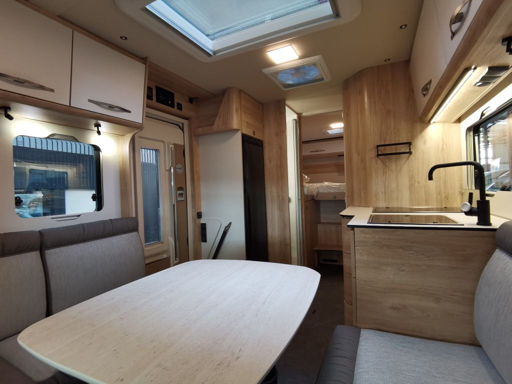 Nový Polointegrovaný obytný vůz Eura Mobil PROFILA T 726 EF /- MODELL 2025 -/ EINZELBETTEN: obrázek 15
