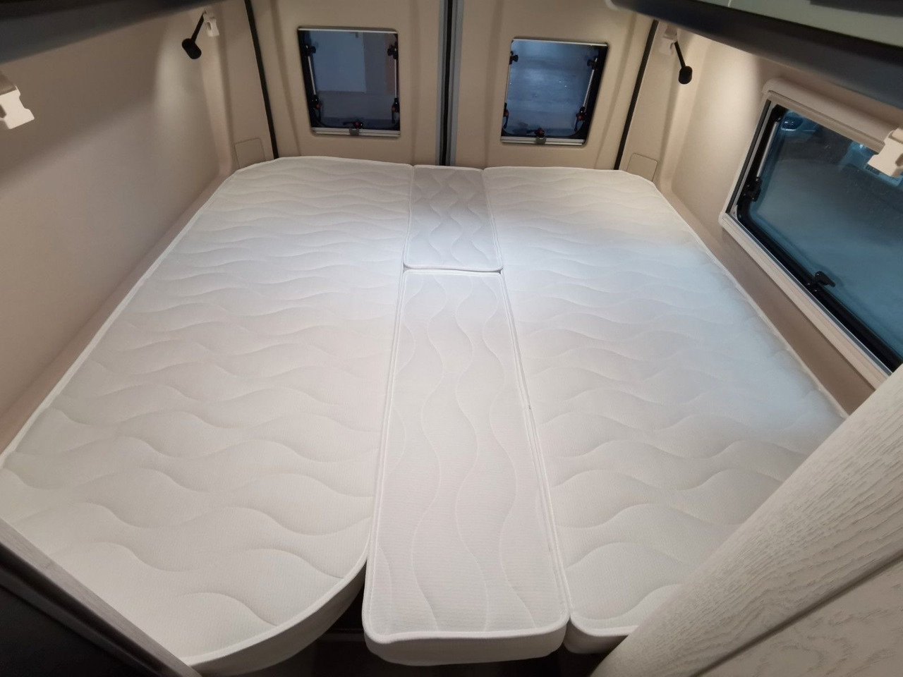 Obytná dodávka Karmann DAVIS 620 LIFESTYLE/-MODELL 2026- / EINZELBETTEN: obrázek 19