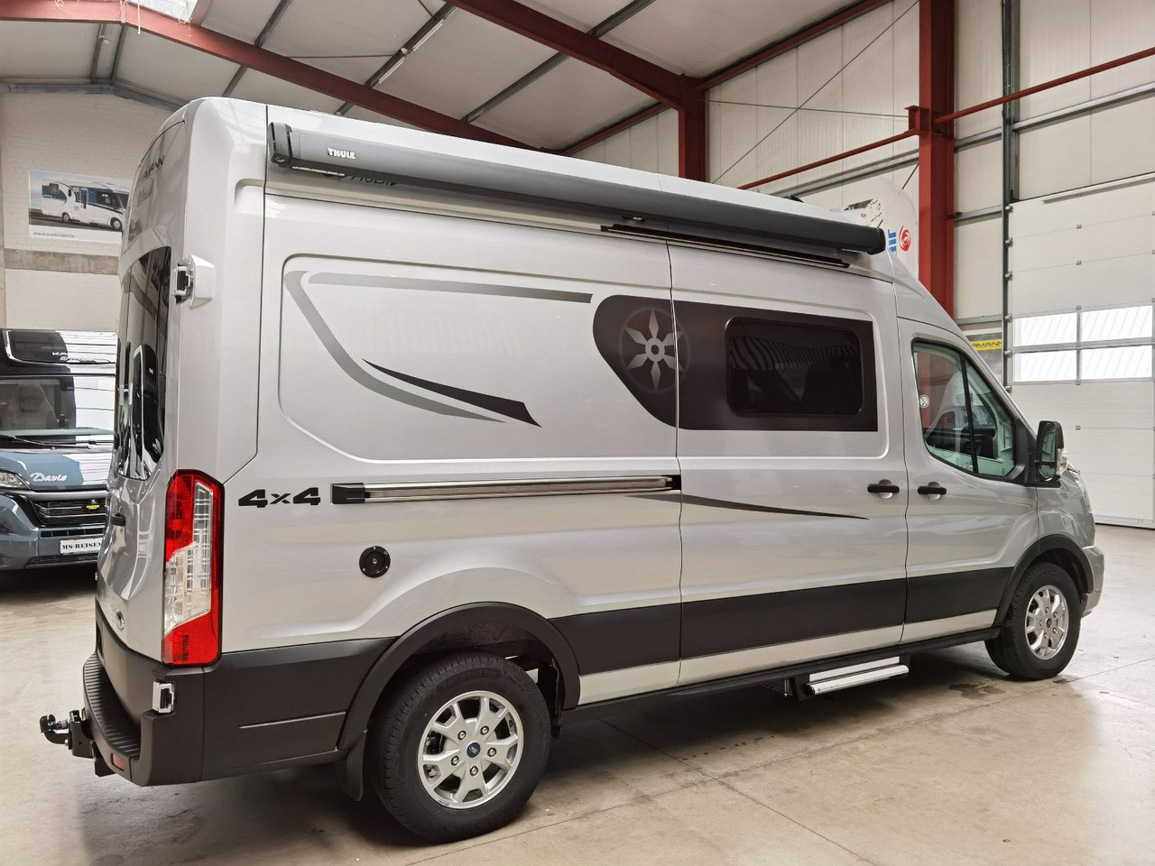 Karmann DEXTER 570 /170PS-4x4 /SOLAR/ AHK / EINZELBETTEN - Obytná dodávka: obrázek 4 Karmann DEXTER 570 /170PS-4x4 /SOLAR/ AHK / EINZELBETTEN - Obytná dodávka: obrázek 4