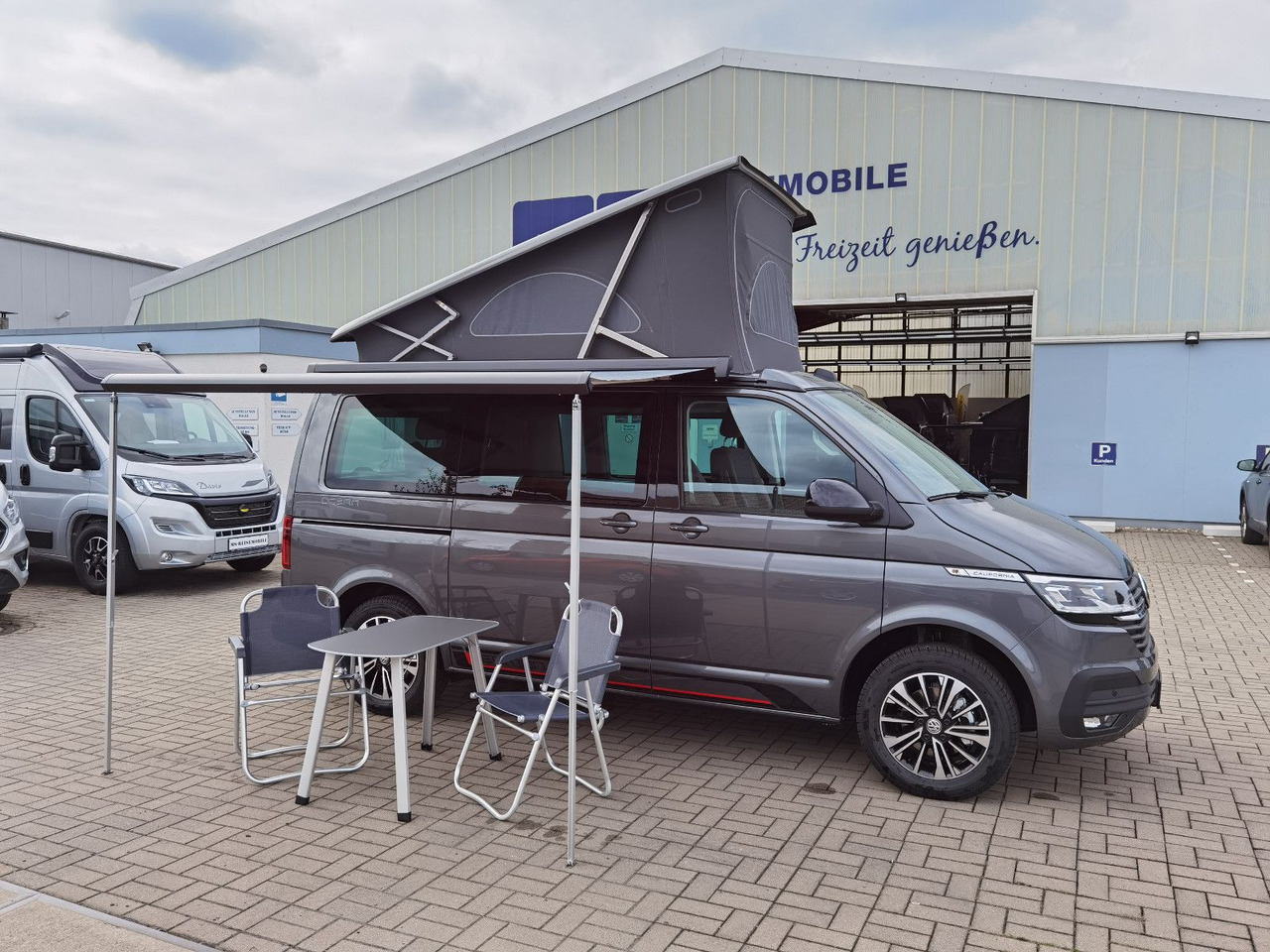 Mikrobus Volkswagen T6.1 CALIFORNIA OCEAN EDITION / DSG / ACC / NAVI: obrázek 13
