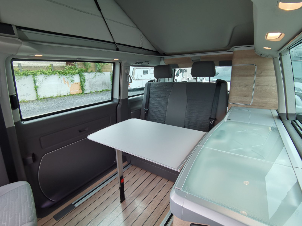 Mikrobus Volkswagen T6.1 CALIFORNIA OCEAN EDITION / DSG / ACC / NAVI: obrázek 22