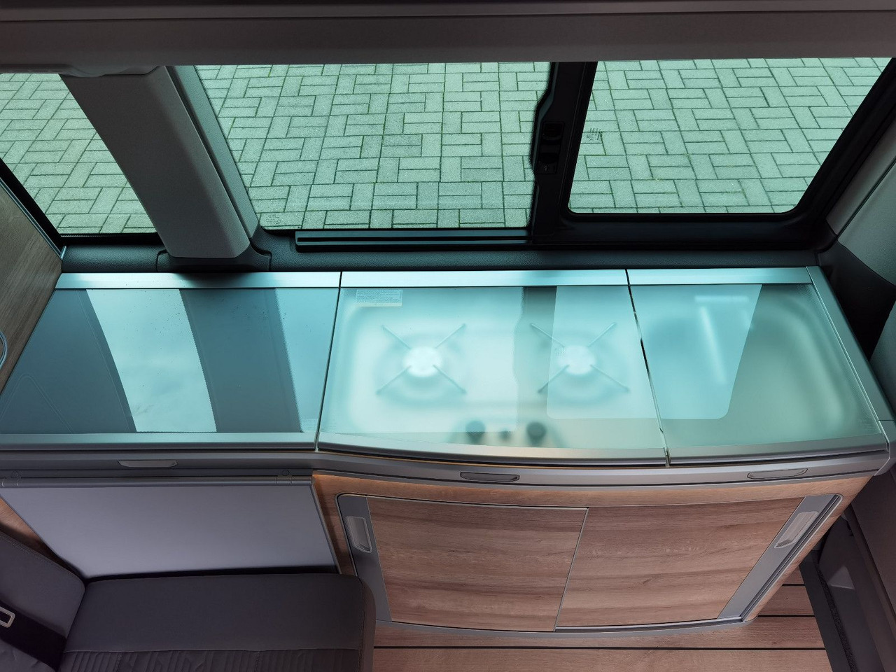 Mikrobus Volkswagen T6.1 CALIFORNIA OCEAN EDITION / DSG / ACC / NAVI: obrázek 23