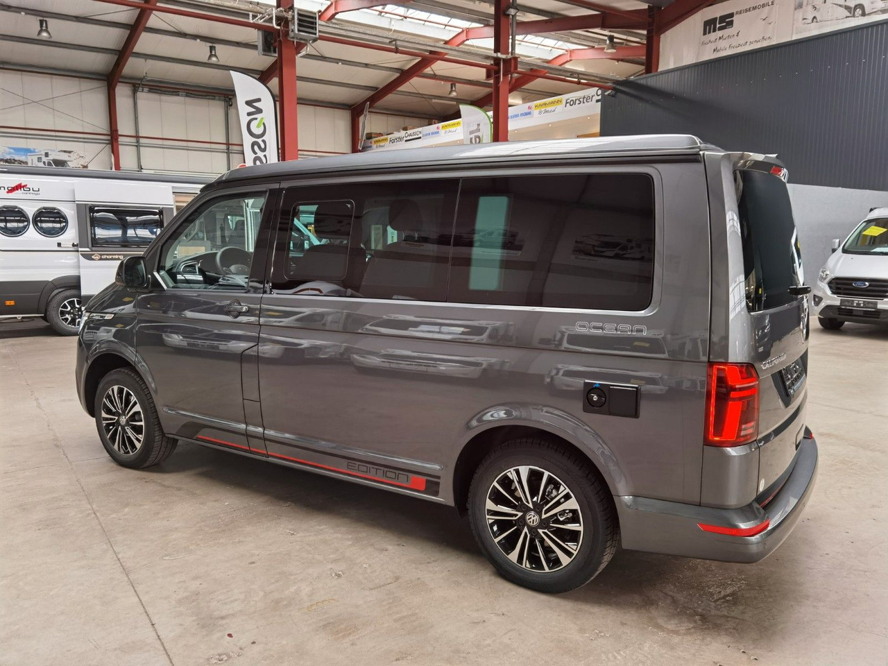 Volkswagen T6.1 CALIFORNIA OCEAN EDITION / DSG / NAVI / ACC - Mikrobus: obrázek 5 Volkswagen T6.1 CALIFORNIA OCEAN EDITION / DSG / NAVI / ACC - Mikrobus: obrázek 5