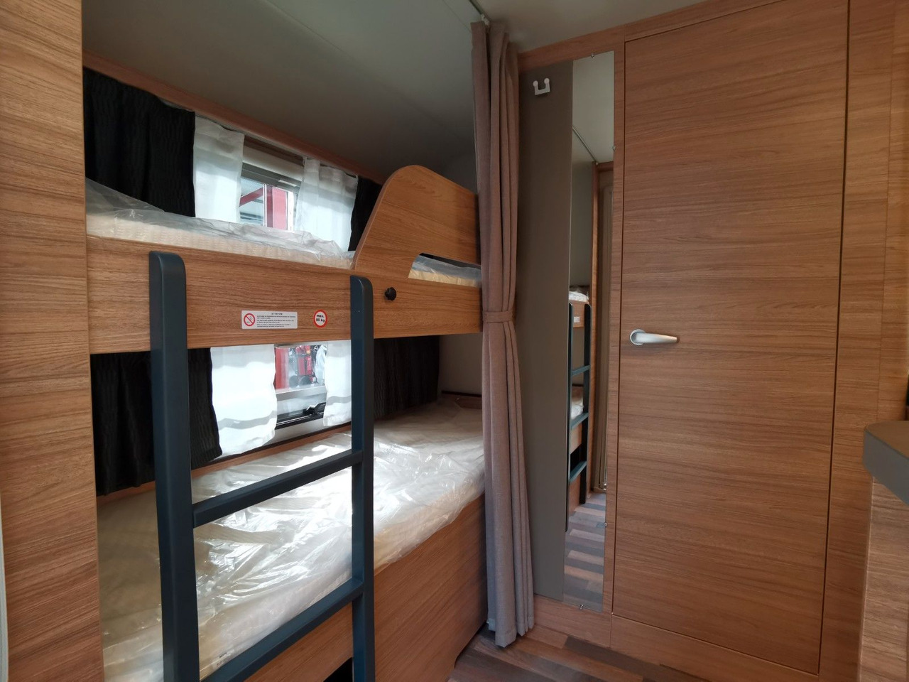 Karavan Weinsberg CARAONE 480 QDK / ALU / AKS / ETAGENBETTEN: obrázek 19