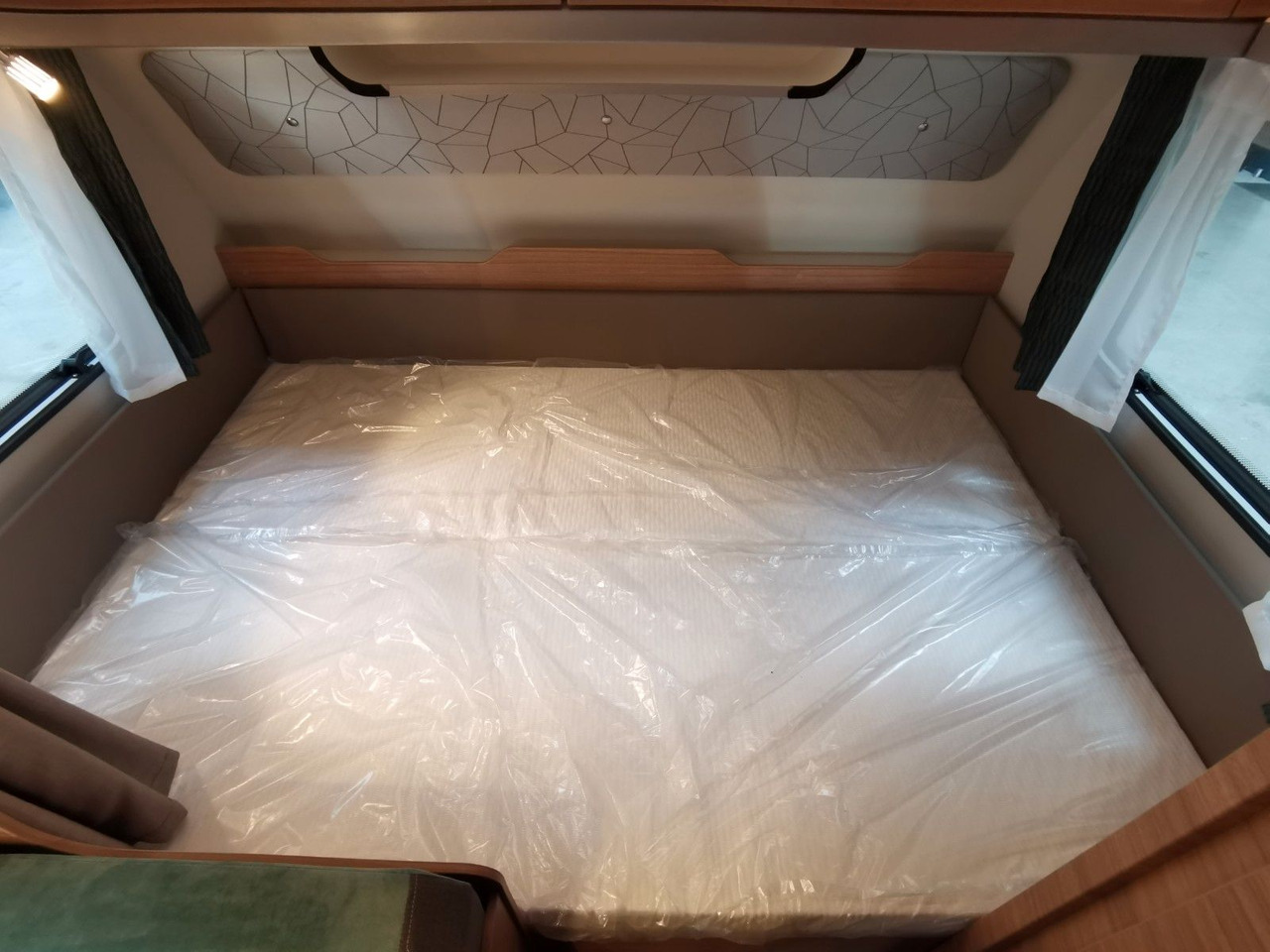 Karavan Weinsberg CARAONE 480 QDK / ALU / AKS / ETAGENBETTEN: obrázek 18