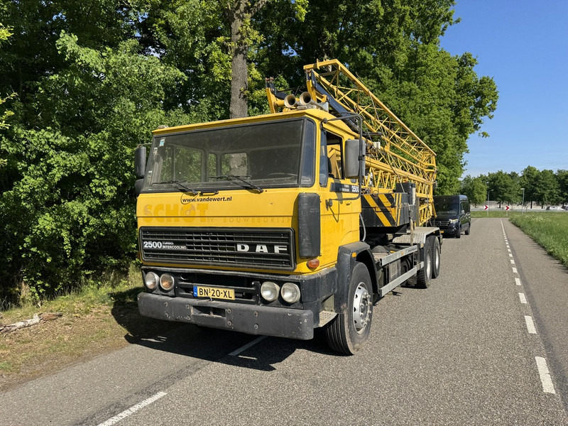 DAF 2500 - Autojeřáb: obrázek 2 DAF 2500 - Autojeřáb: obrázek 2