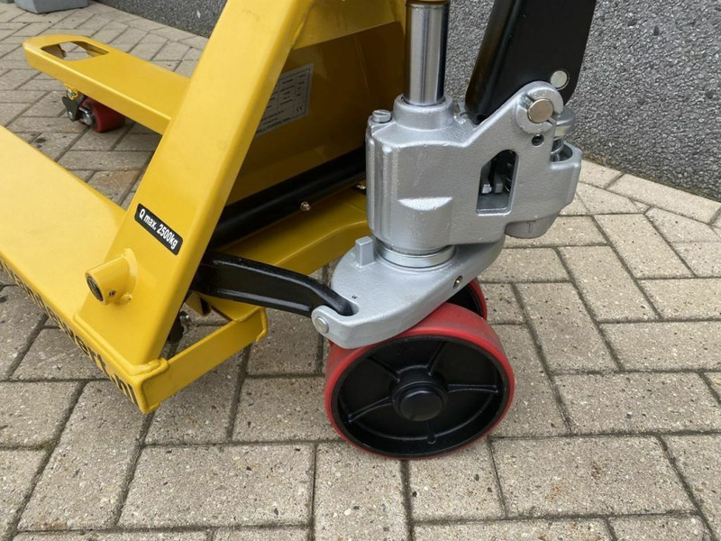 Diversen palletwagen handpalletwagen pompwagen 2.5 ton transpallet - Paletový vozík: obrázek 4 Diversen palletwagen handpalletwagen pompwagen 2.5 ton transpallet - Paletový vozík: obrázek 4