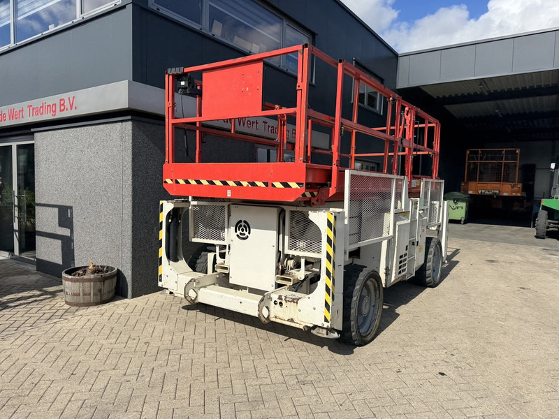 Genie GS 3390 RT Schaarhoogwerker / Scissor Lift / Arbeitsbuhne 12mtr werkhoogte 4x4 Deutz DIESEL 2013 - Nůžková plošina: obrázek 4 Genie GS 3390 RT Schaarhoogwerker / Scissor Lift / Arbeitsbuhne 12mtr werkhoogte 4x4 Deutz DIESEL 2013 - Nůžková plošina: obrázek 4