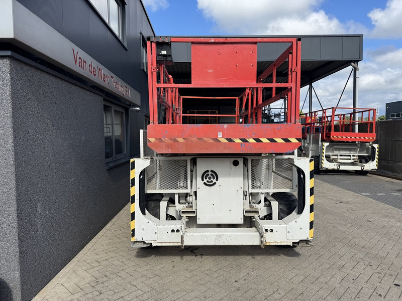 Genie Genie GS 3390 RT Schaarhoogwerker / Scissor Lift / Arbeitsbuhne 12mtr werkhoogte 4x4 Deutz DIESEL 2014 - Nůžková plošina: obrázek 2 Genie Genie GS 3390 RT Schaarhoogwerker / Scissor Lift / Arbeitsbuhne 12mtr werkhoogte 4x4 Deutz DIESEL 2014 - Nůžková plošina: obrázek 2