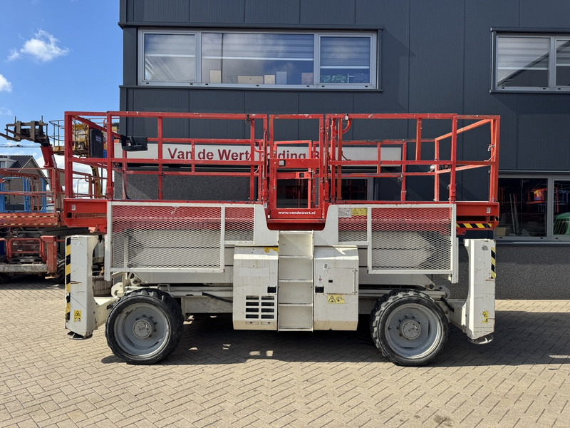 Genie Genie GS 3390 RT Schaarhoogwerker / Scissor Lift / Arbeitsbuhne 12mtr werkhoogte 4x4 Deutz DIESEL 2014 - Nůžková plošina: obrázek 1 Genie Genie GS 3390 RT Schaarhoogwerker / Scissor Lift / Arbeitsbuhne 12mtr werkhoogte 4x4 Deutz DIESEL 2014 - Nůžková plošina: obrázek 1