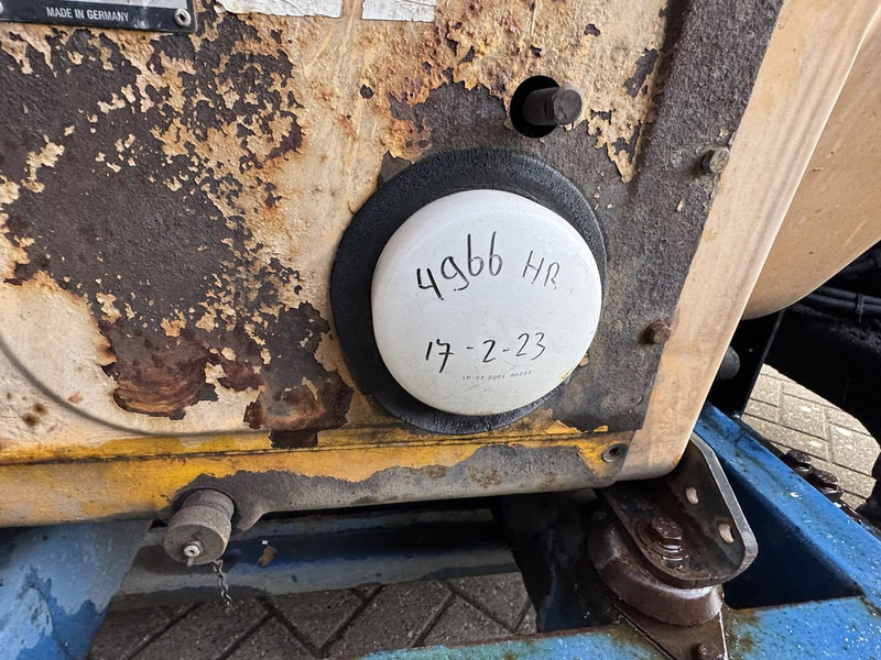 Nůžková plošina Holland lift Combistar B-195DL25 Schaarhoogwerker 22M Werkhoogte Hatz Diesel 4X4 2003: obrázek 13