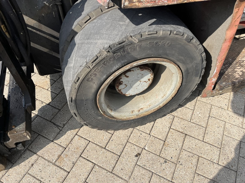 Dieselový vysokozdvižný vozík Kalmar DCD80/900: obrázek 7