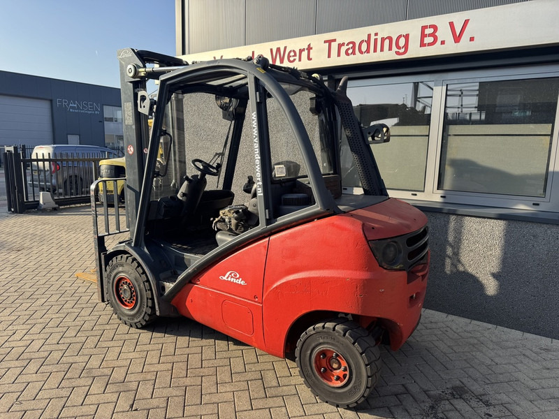 Linde H 35 D heftruck LINDE triplo550 freelift sideshift 2007 VW DIESEL - Dieselový vysokozdvižný vozík: obrázek 5 Linde H 35 D heftruck LINDE triplo550 freelift sideshift 2007 VW DIESEL - Dieselový vysokozdvižný vozík: obrázek 5