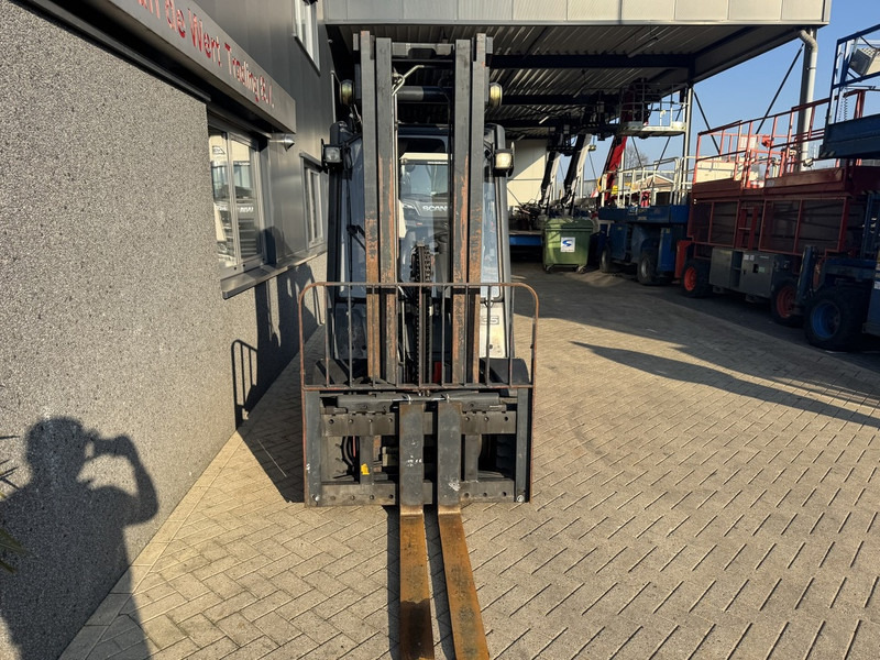 Linde H 35 D heftruck LINDE triplo550 freelift sideshift 2007 VW DIESEL - Dieselový vysokozdvižný vozík: obrázek 4 Linde H 35 D heftruck LINDE triplo550 freelift sideshift 2007 VW DIESEL - Dieselový vysokozdvižný vozík: obrázek 4