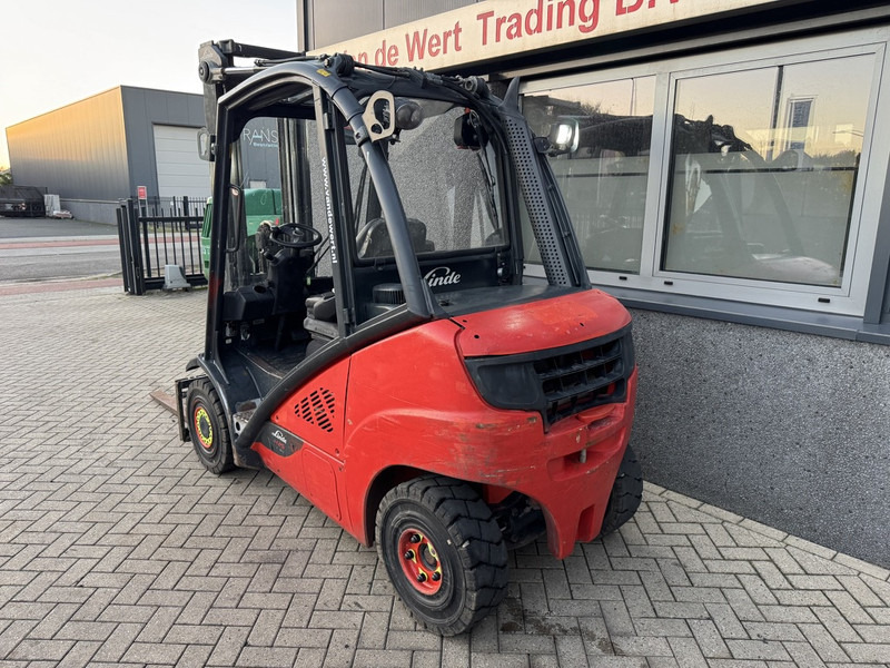Linde H25D-02 Triplo 550 Freelift / Sideshift / 4e functie VW Diesel 2014 - Dieselový vysokozdvižný vozík: obrázek 4 Linde H25D-02 Triplo 550 Freelift / Sideshift / 4e functie VW Diesel 2014 - Dieselový vysokozdvižný vozík: obrázek 4