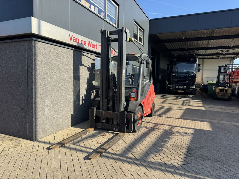 Linde H50D Triplo 580 Freelift / 3e / 4e Functie VW Diesel 2007 - Dieselový vysokozdvižný vozík: obrázek 3 Linde H50D Triplo 580 Freelift / 3e / 4e Functie VW Diesel 2007 - Dieselový vysokozdvižný vozík: obrázek 3