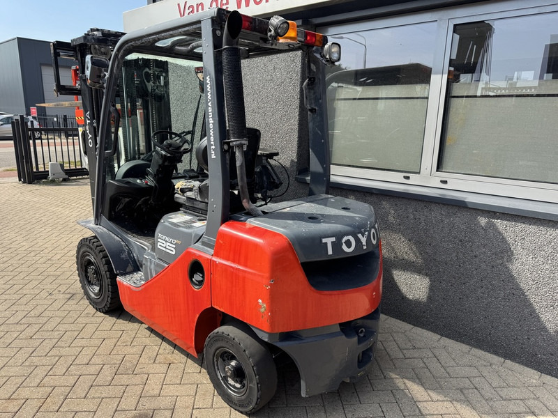 Toyota 06-8FDF25 Triplo 470 Freelift / Sideshift Diesel 2020 - Dieselový vysokozdvižný vozík: obrázek 4 Toyota 06-8FDF25 Triplo 470 Freelift / Sideshift Diesel 2020 - Dieselový vysokozdvižný vozík: obrázek 4