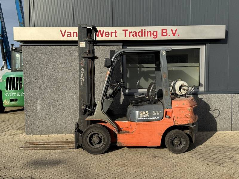 Toyota 42-7FGF25 duplo 400 3e / 4e Functie LPG 2001 - Plynový vysokozdvižný vozík: obrázek 1 Toyota 42-7FGF25 duplo 400 3e / 4e Functie LPG 2001 - Plynový vysokozdvižný vozík: obrázek 1