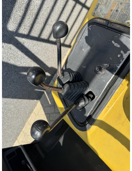 Dieselový vysokozdvižný vozík Yale GDP30TP: obrázek 13 Dieselový vysokozdvižný vozík Yale GDP30TP: obrázek 13