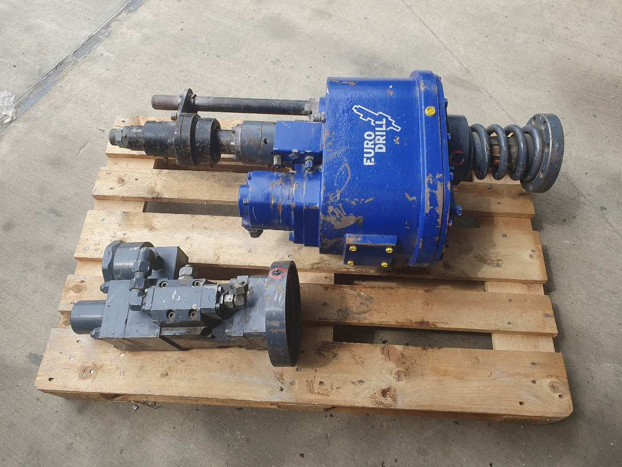 Eurodrill RH6X drifter - Vrtná souprava: obrázek 1 Eurodrill RH6X drifter - Vrtná souprava: obrázek 1