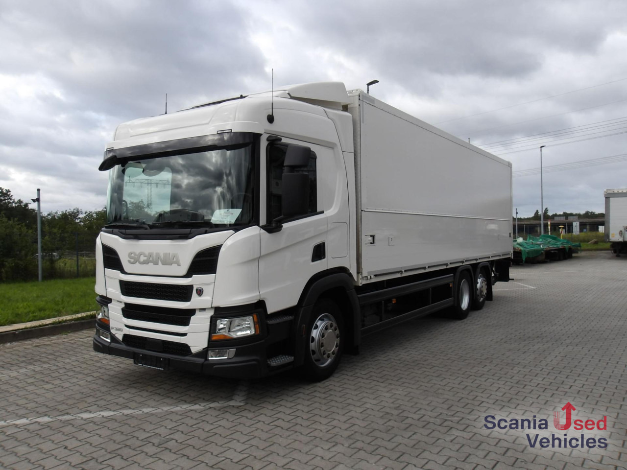 SCANIA P 320 B6x2*4NB / EWERS - Schwenkwandaufbau - Přepravník nápojů: obrázek 1 SCANIA P 320 B6x2*4NB / EWERS - Schwenkwandaufbau - Přepravník nápojů: obrázek 1