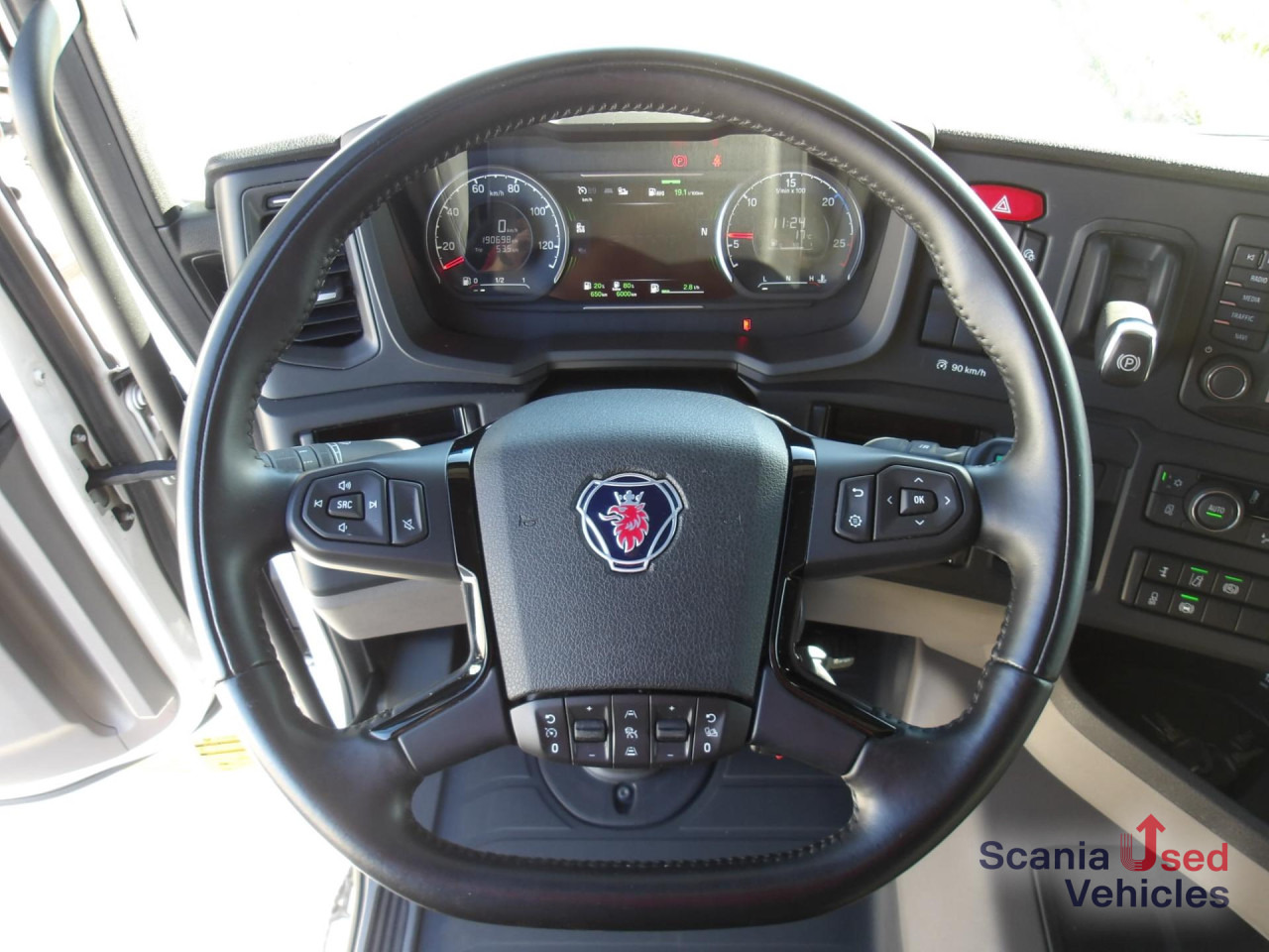 SCANIA R 460 A4x2NA - Tahač: obrázek 2 SCANIA R 460 A4x2NA - Tahač: obrázek 2