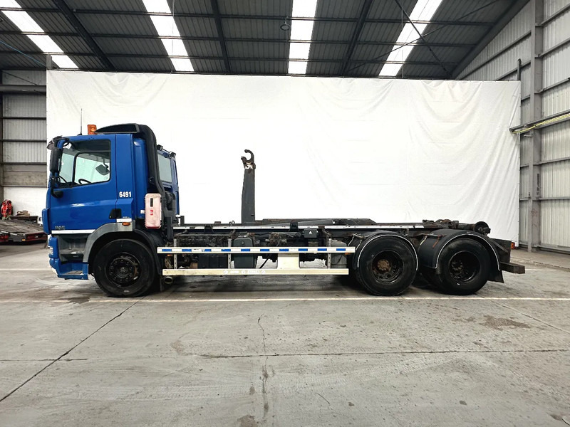 DAF CF 85 360 - 10 roues / 10 reifen - Hákový nosič kontejnerů: obrázek 2 DAF CF 85 360 - 10 roues / 10 reifen - Hákový nosič kontejnerů: obrázek 2