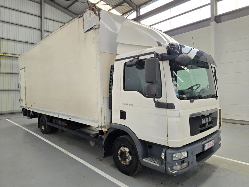 MAN TGL 12.220 AUTOMAAT / AIRCO - Skříňový nákladní auto: obrázek 3 MAN TGL 12.220 AUTOMAAT / AIRCO - Skříňový nákladní auto: obrázek 3